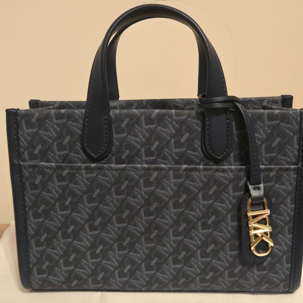 Micheal Kors GiGi Small Empire Signature Logo Messenger Bag